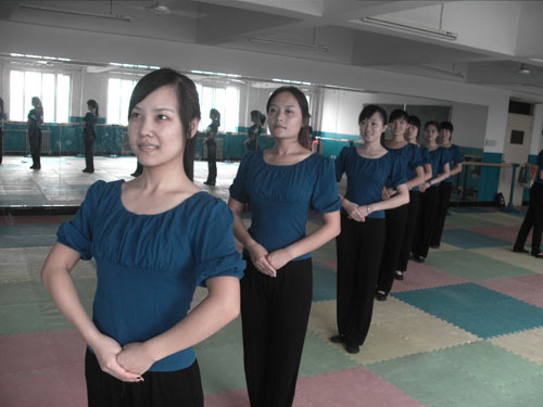 航空外事服务系09空乘班形体课感言